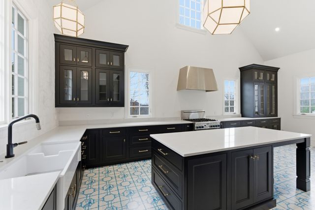 4421 Wayland Dr, Nashville, TN 37215