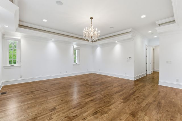 4421 Wayland Dr, Nashville, TN 37215