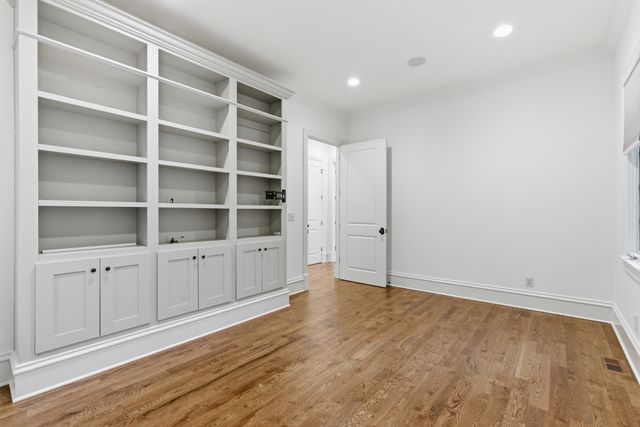 4421 Wayland Dr, Nashville, TN 37215