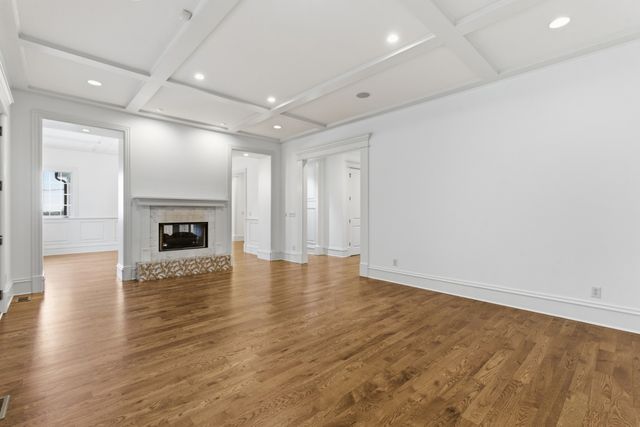 4421 Wayland Dr, Nashville, TN 37215