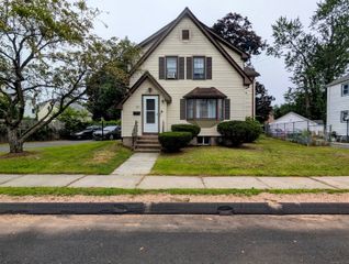 51 Daniel Street, East Hartford, CT 06108