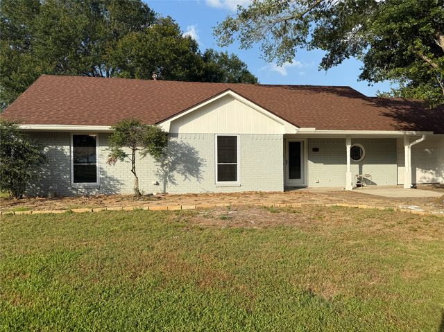 1111 Joel Street, Groesbeck, TX 76642
