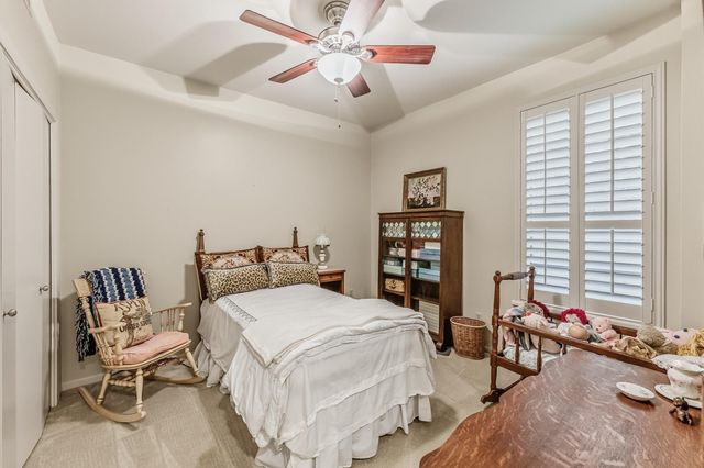 1776 Avenue S, Huntsville, TX 77340