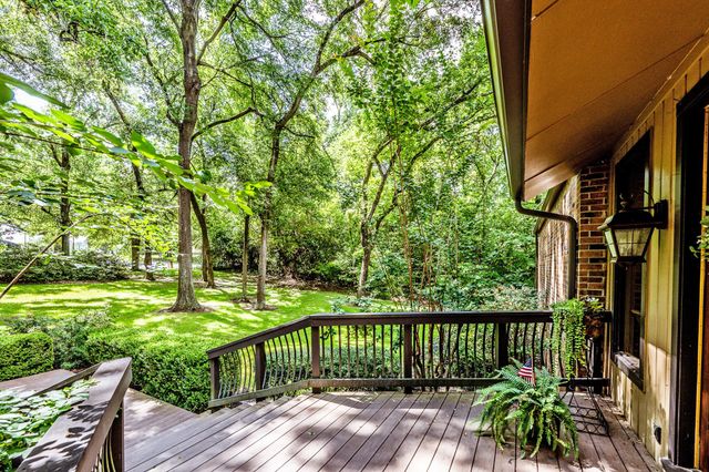 1776 Avenue S, Huntsville, TX 77340