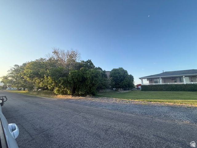 5947 W 4600 S, Hooper, UT 84315