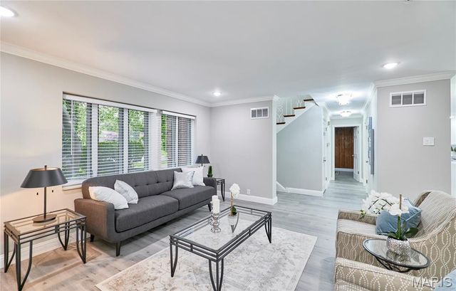 4535 Marlboro Court, Pasadena Hills, MO 63121