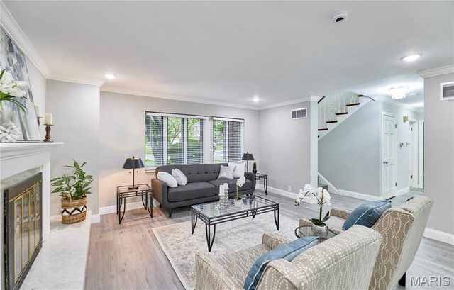 4535 Marlboro Court, Pasadena Hills, MO 63121