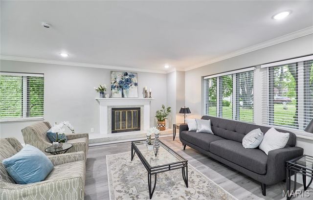 4535 Marlboro Court, Pasadena Hills, MO 63121