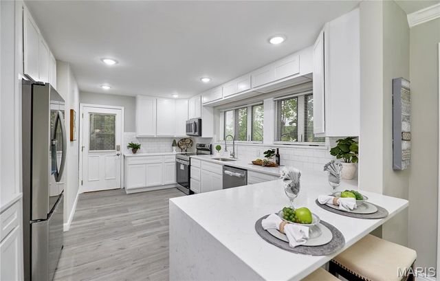 4535 Marlboro Court, Pasadena Hills, MO 63121