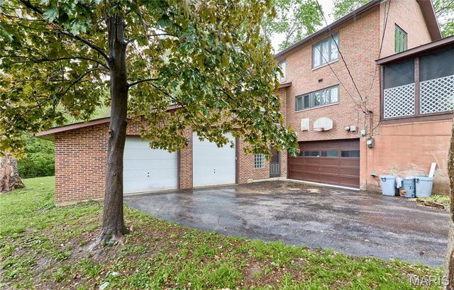 4535 Marlboro Court, Pasadena Hills, MO 63121