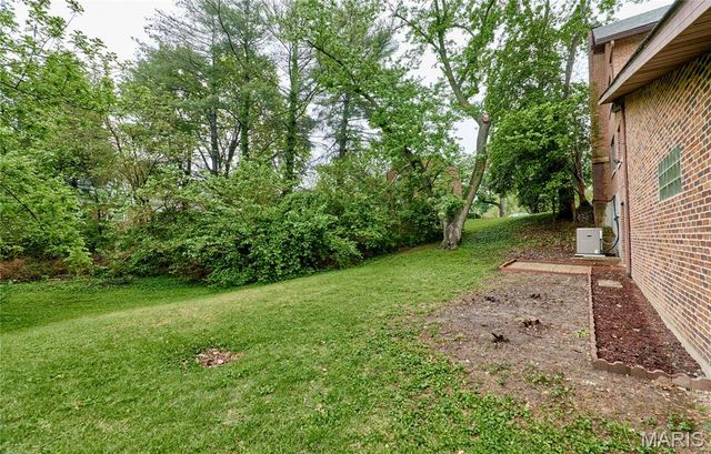 4535 Marlboro Court, Pasadena Hills, MO 63121