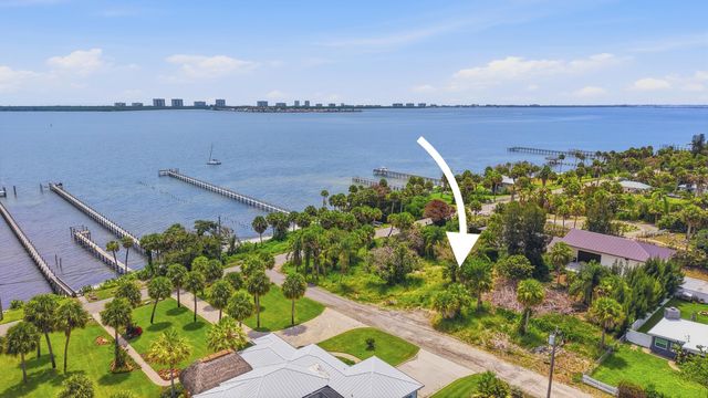 12349 S Indian River Drive, Jensen Beach, FL 34957