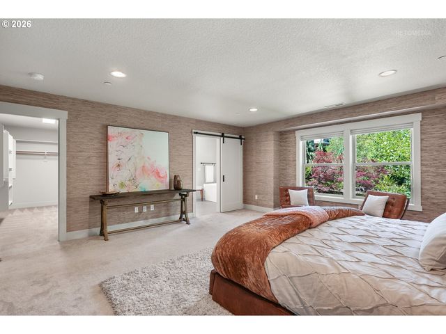 12252 Sw 13TH Ct, Portland, OR 97219