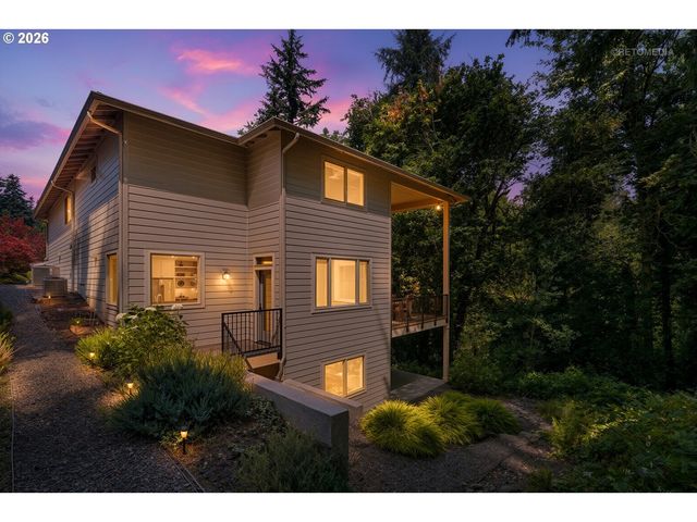 12252 Sw 13TH Ct, Portland, OR 97219