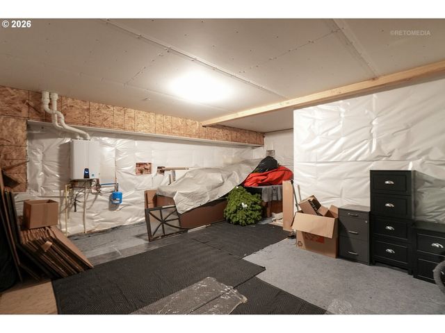 12252 Sw 13TH Ct, Portland, OR 97219