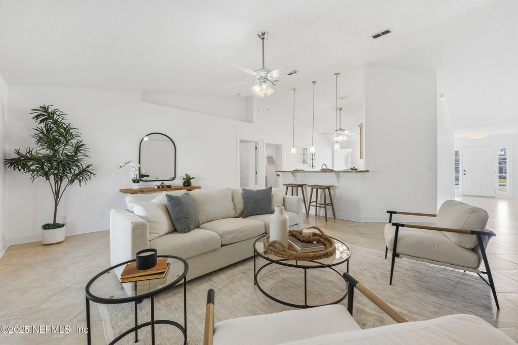 12633 ASHMORE GREEN Drive S, Jacksonville, FL 32246