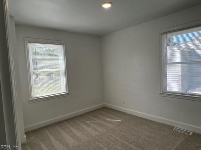 32 W. Southampton AVE, Hampton, VA 23669