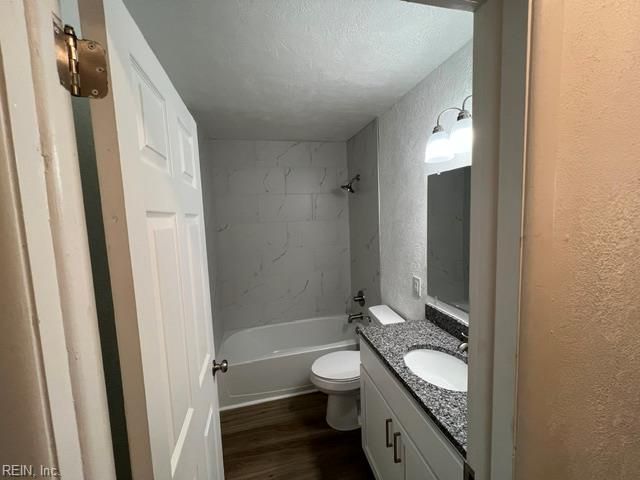 32 W. Southampton AVE, Hampton, VA 23669