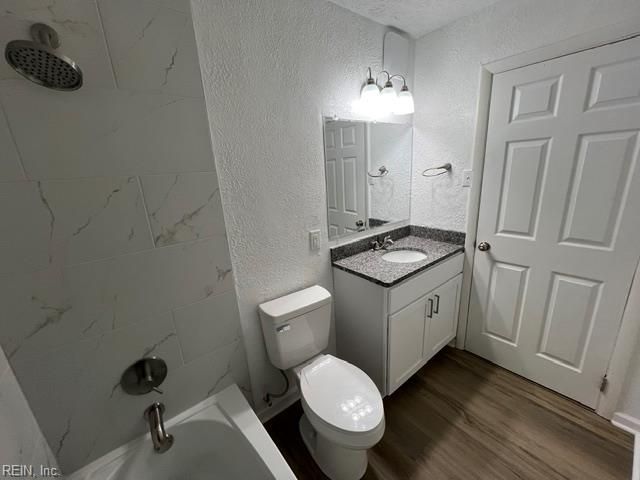 32 W. Southampton AVE, Hampton, VA 23669