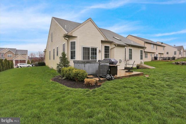 1004 HELM LN, Reading, PA 19605