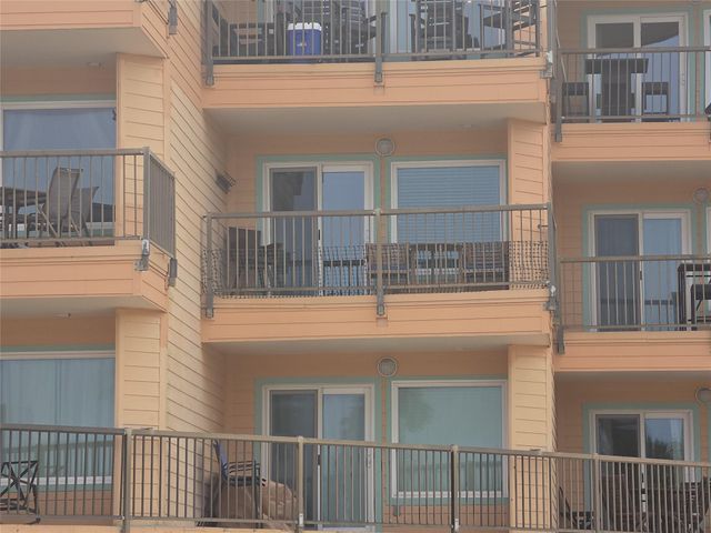 9520 Seawall Boulevard 216, Galveston, TX 77554