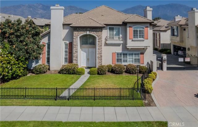 339 California, Arcadia, CA 91006