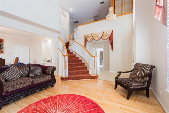 339 California, Arcadia, CA 91006