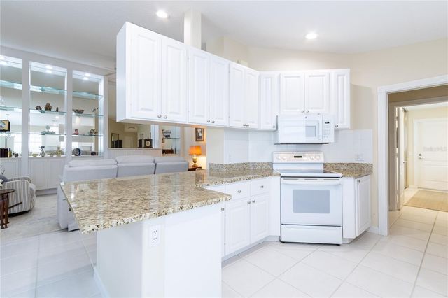 8876 ESTEPONA COURT, Sarasota, FL 34238