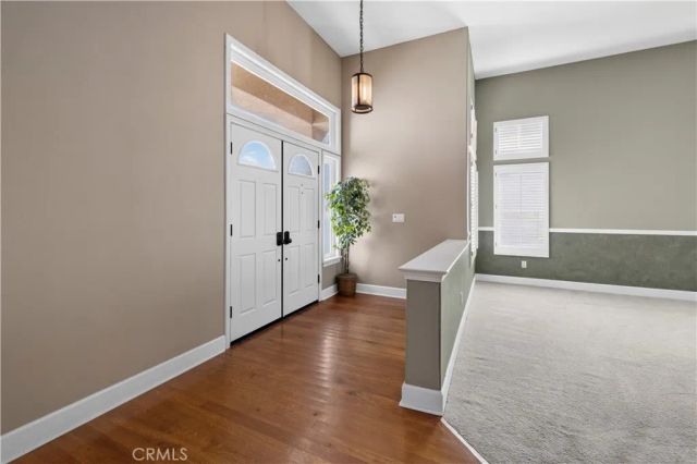 21658 Canyon Heights Circle, Saugus, CA 91390