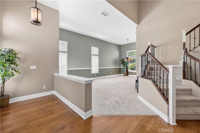 21658 Canyon Heights Circle, Saugus, CA 91390