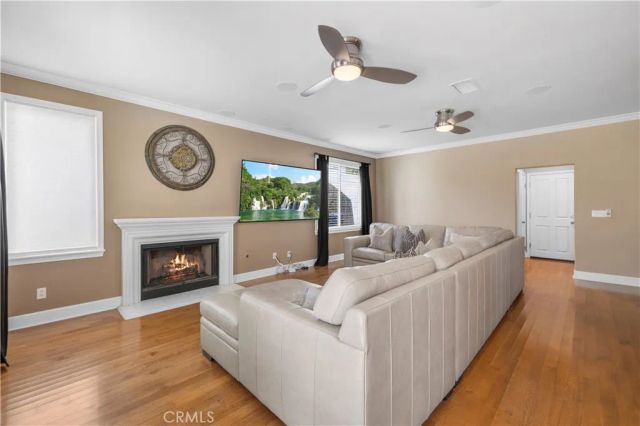 21658 Canyon Heights Circle, Saugus, CA 91390