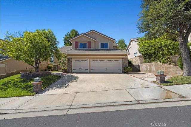 21658 Canyon Heights Circle, Saugus, CA 91390