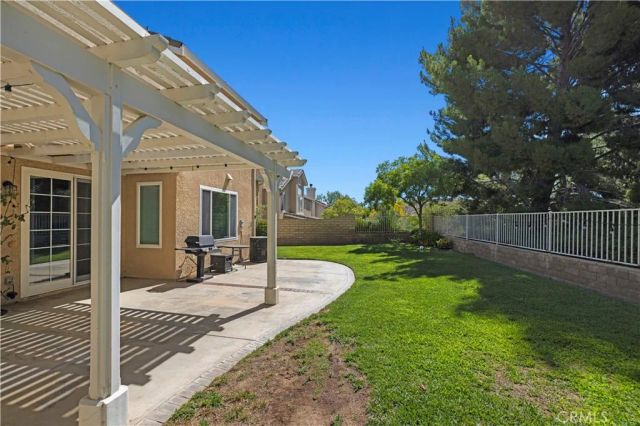 21658 Canyon Heights Circle, Saugus, CA 91390