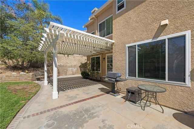 21658 Canyon Heights Circle, Saugus, CA 91390