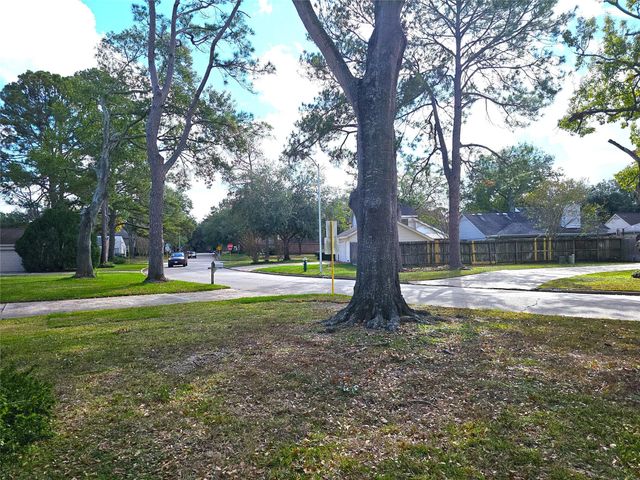 7310 Benwich Circle, Houston, TX 77095