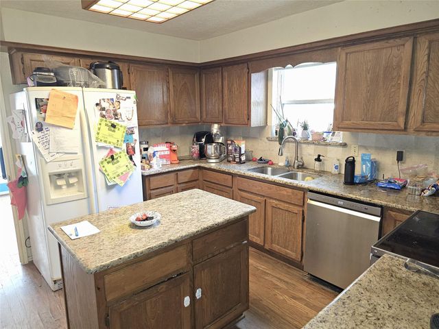 7310 Benwich Circle, Houston, TX 77095