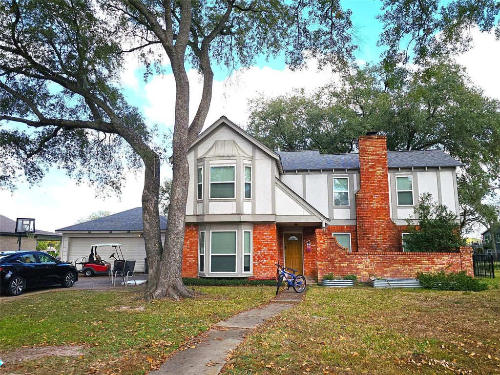 7310 Benwich Circle, Houston, TX 77095