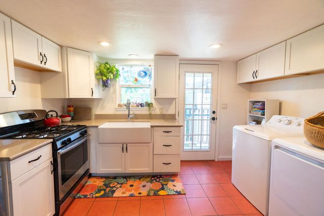 5223 15th Ave, Sacramento, CA 95820
