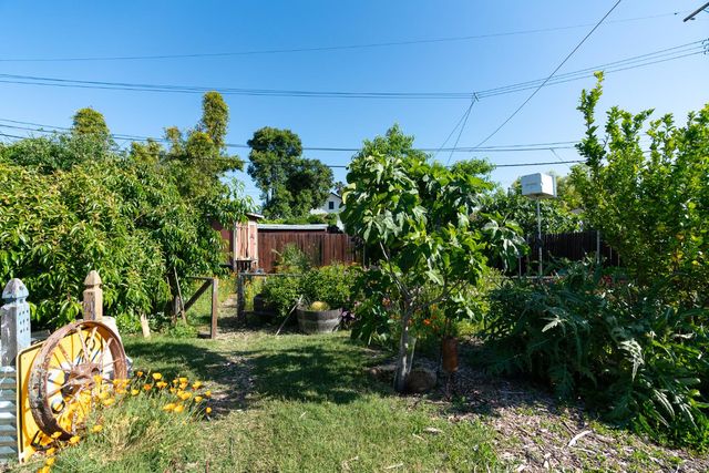 5223 15th Ave, Sacramento, CA 95820