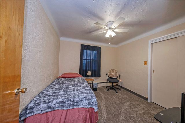 253 Willow Dr, Monroeville, PA 15146