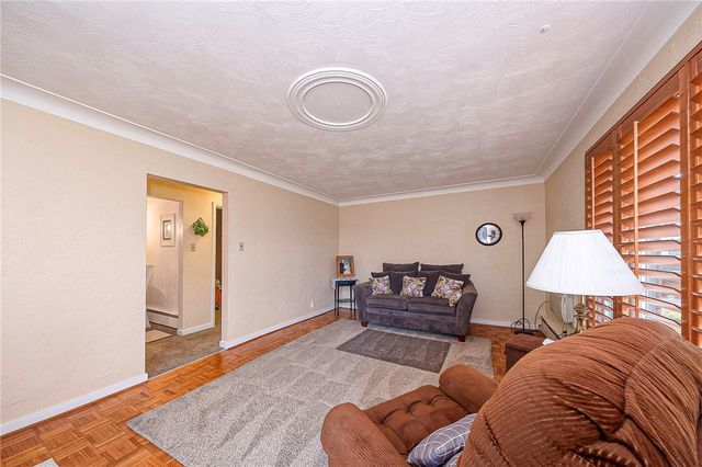 253 Willow Dr, Monroeville, PA 15146