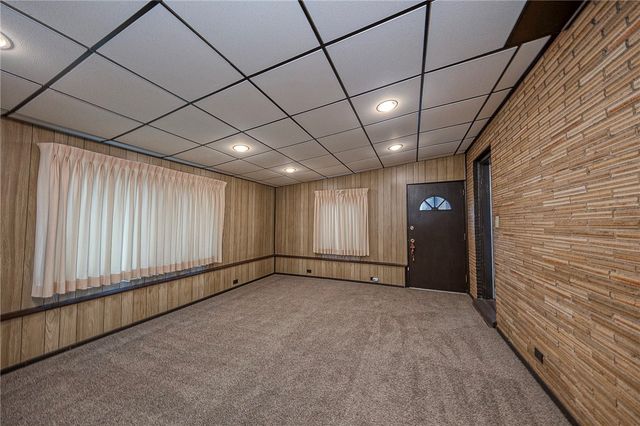 253 Willow Dr, Monroeville, PA 15146