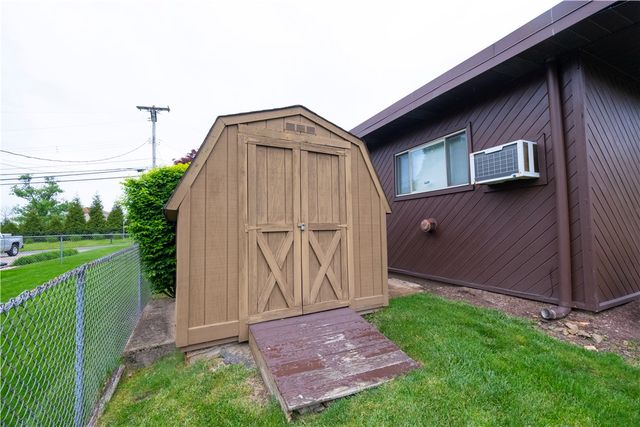 253 Willow Dr, Monroeville, PA 15146