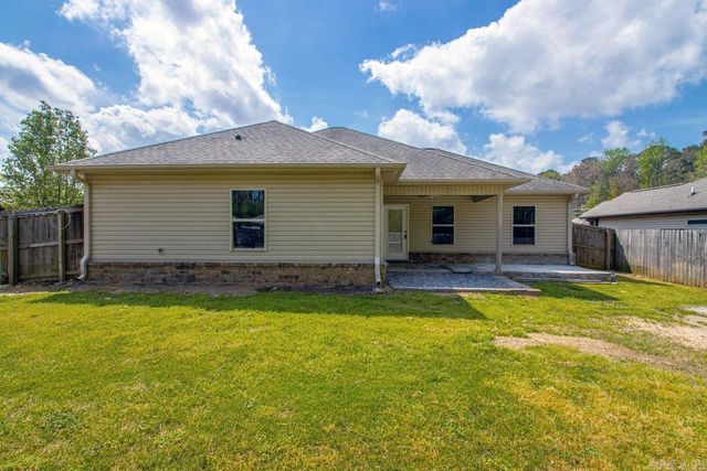 1100 Fox Chase, Bryant, AR 72002