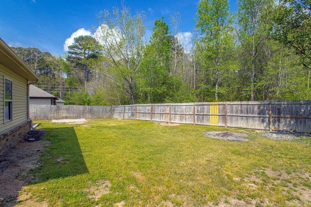 1100 Fox Chase, Bryant, AR 72002