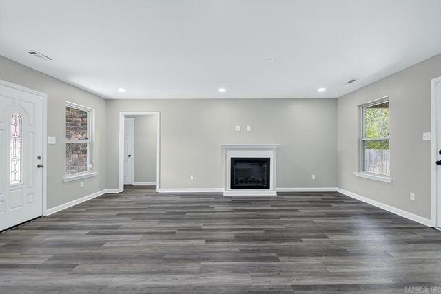 1100 Fox Chase, Bryant, AR 72002