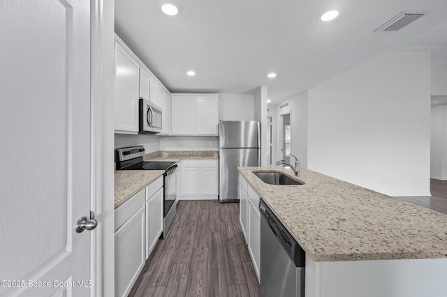 1170 Pluto Street SE, Palm Bay, FL 32909