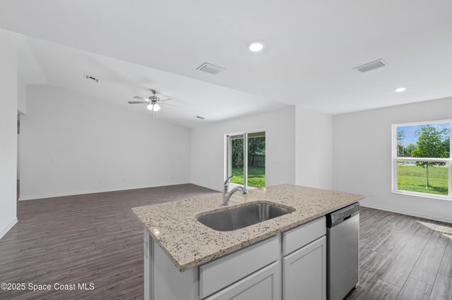 1170 Pluto Street SE, Palm Bay, FL 32909