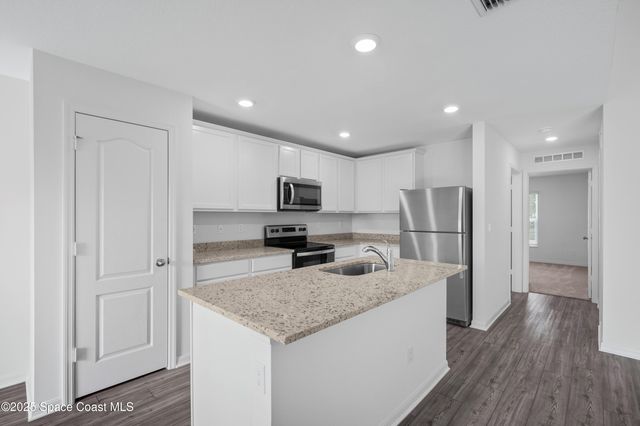 1170 Pluto Street SE, Palm Bay, FL 32909