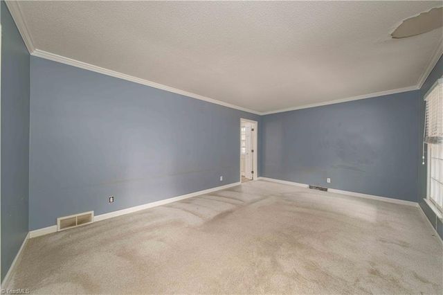 321 Stanaford Road, Winston-salem, NC 27104